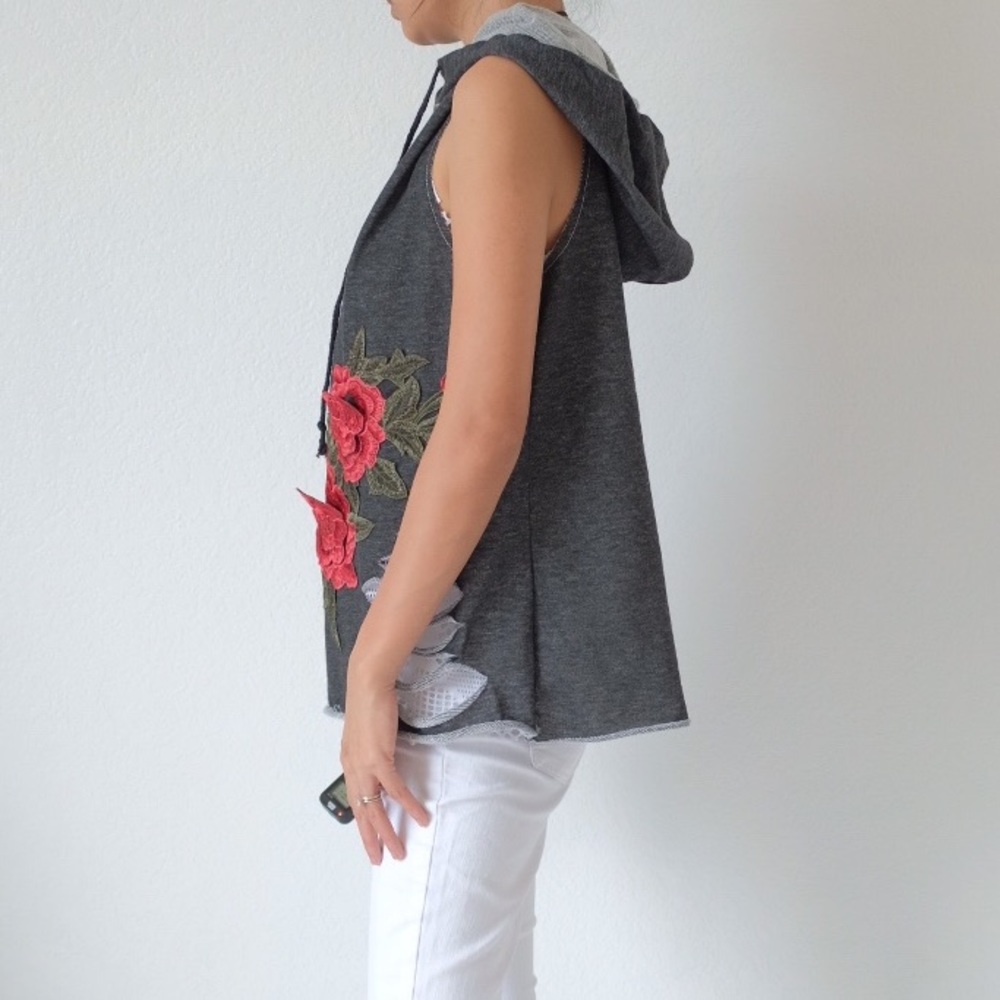 7 items for $25 Distress Hooded Vest - Picture 3 of 8